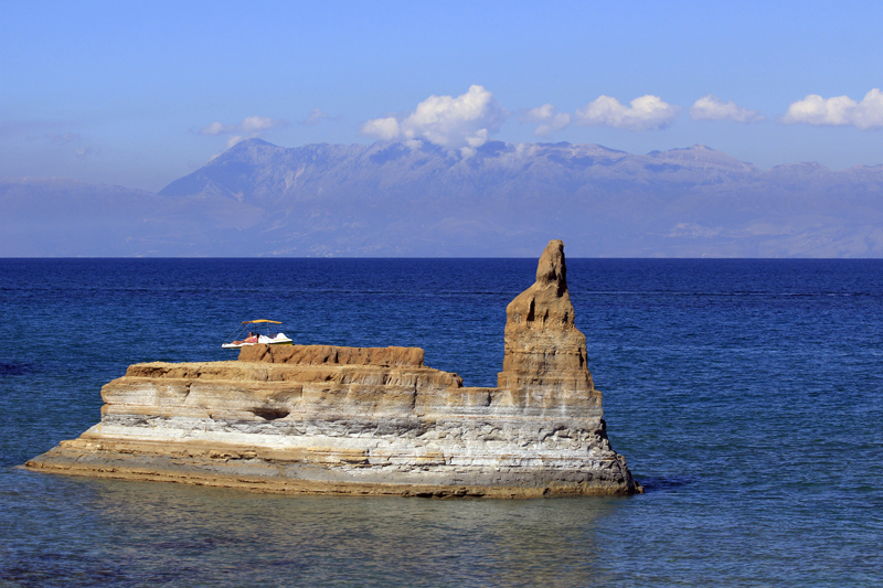 2017-10-12_134254 korfu-2017.jpg - Felsen in der Bucht bei Sidari